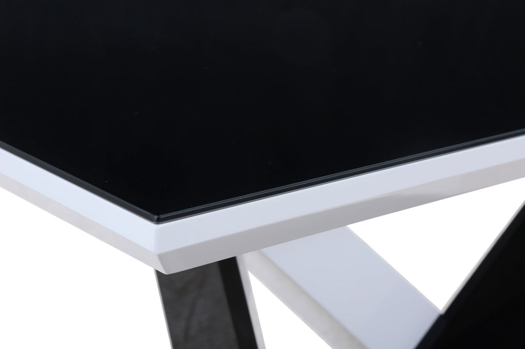 EAGLE DINING TABLE