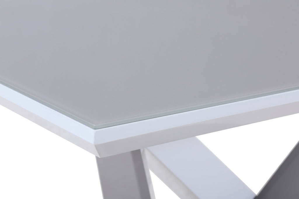 EAGLE DINING TABLE