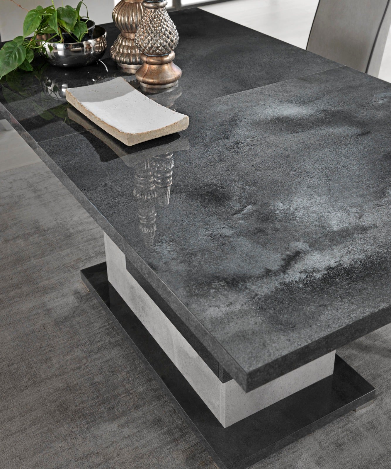 HILTON EXT DINING TABLE