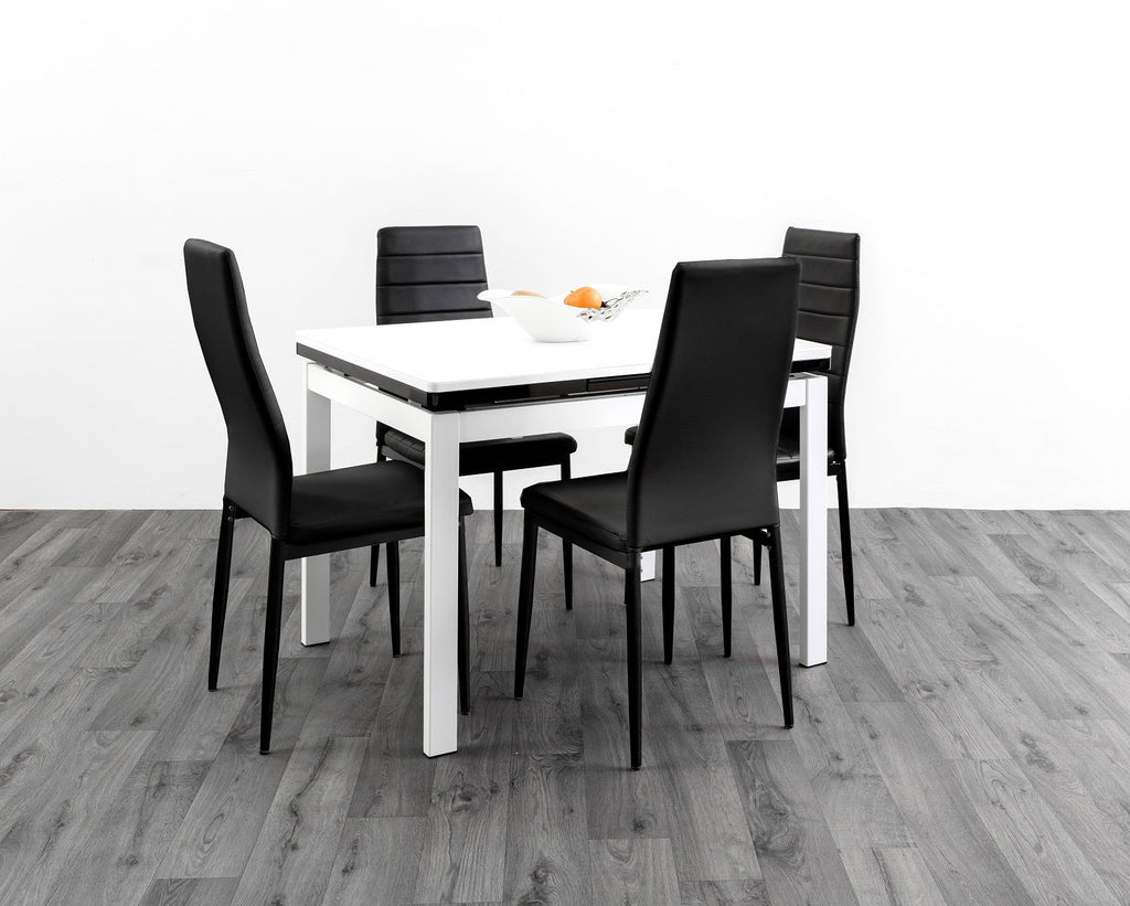 HUSTY GLASS DINING TABLE